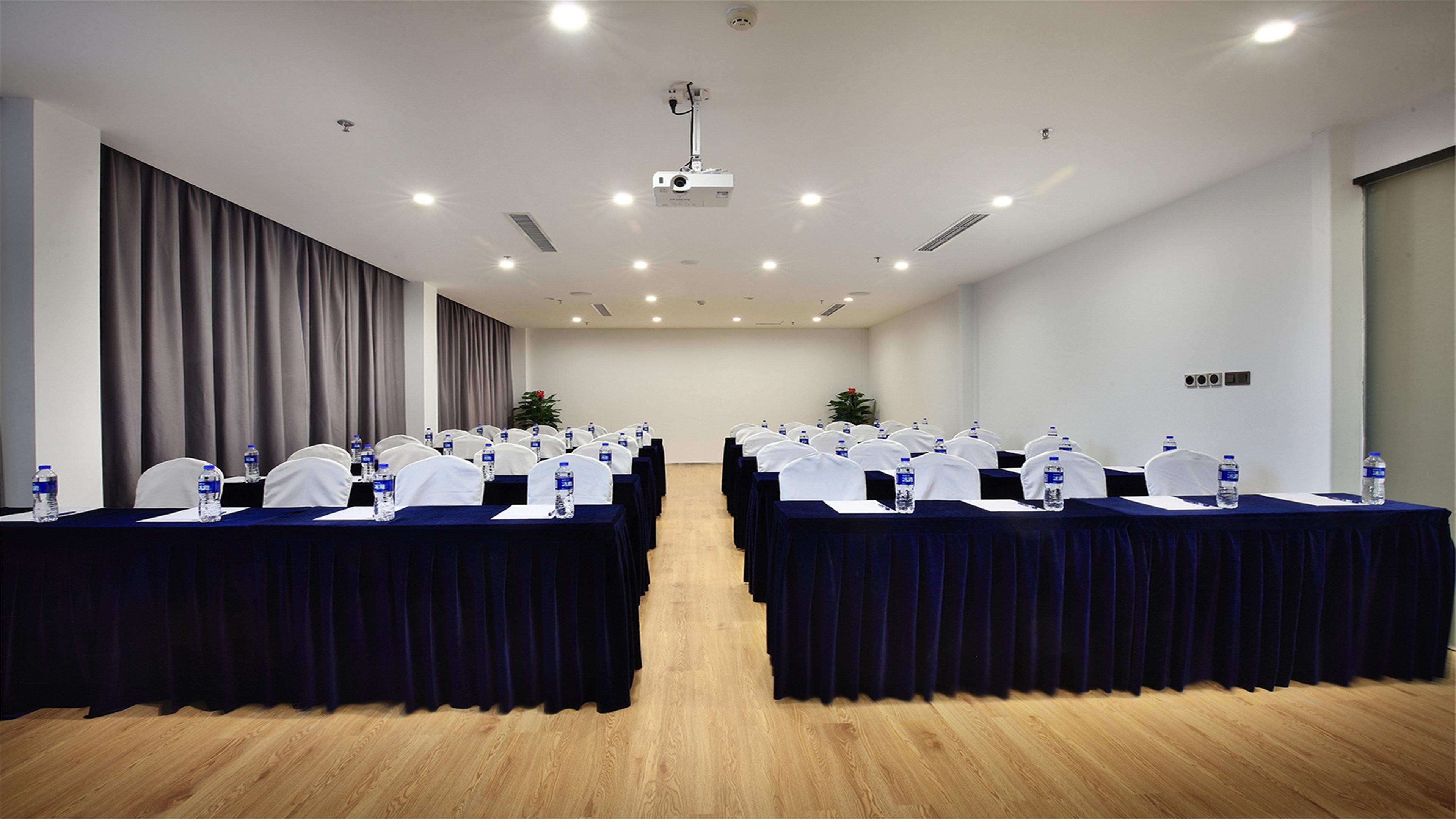 Holiday Inn Express Guilin City Center By Ihg ภายนอก รูปภาพ