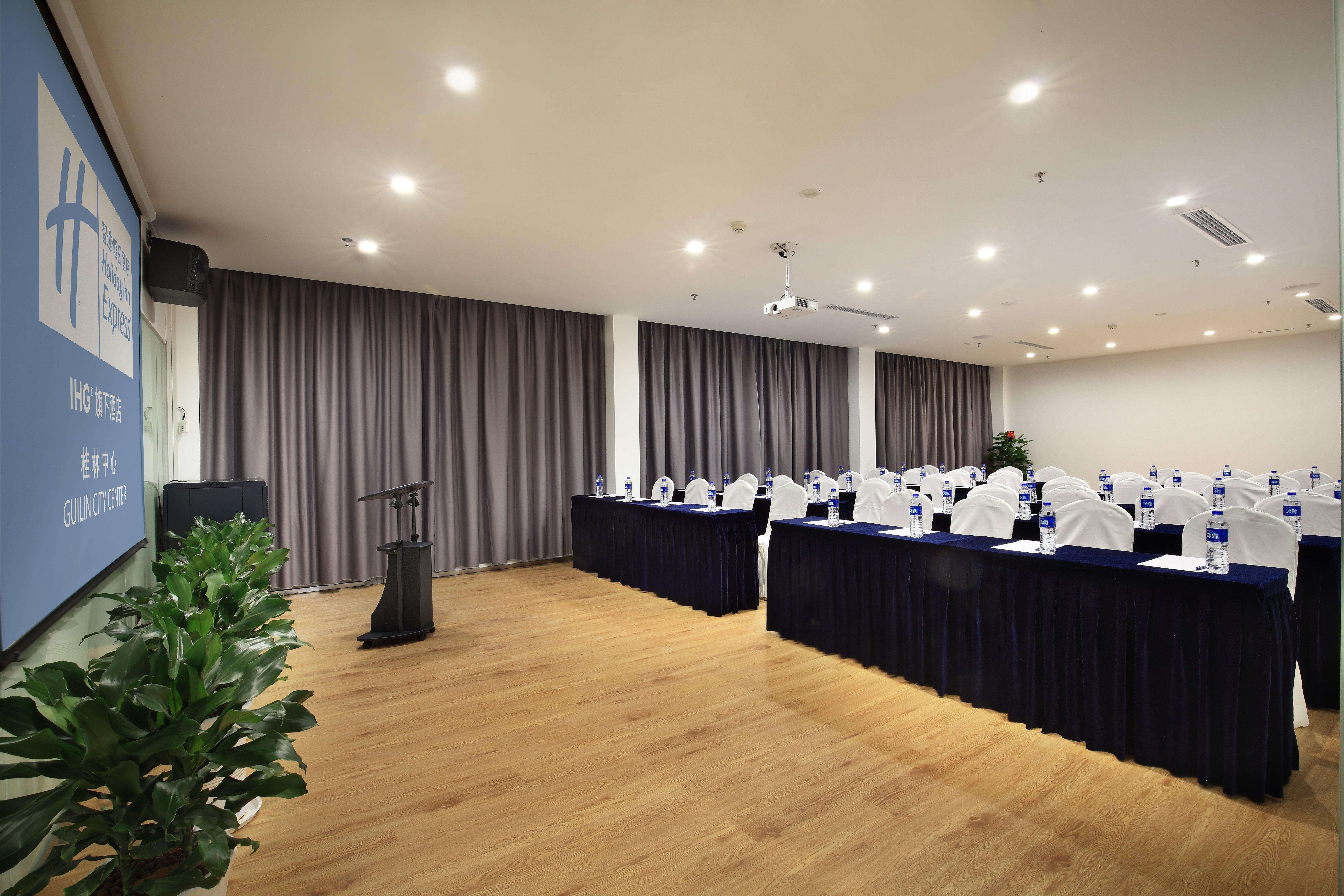 Holiday Inn Express Guilin City Center By Ihg ภายนอก รูปภาพ